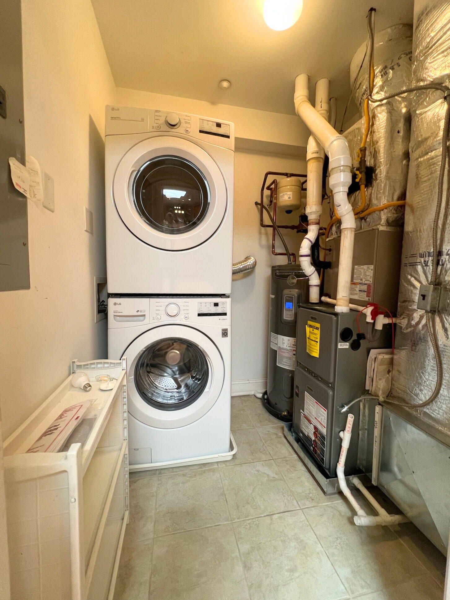 100 Shepard's Cove Road, Unit H305 Kittery, ME 03904 - Photo 19 of 32 Condo19