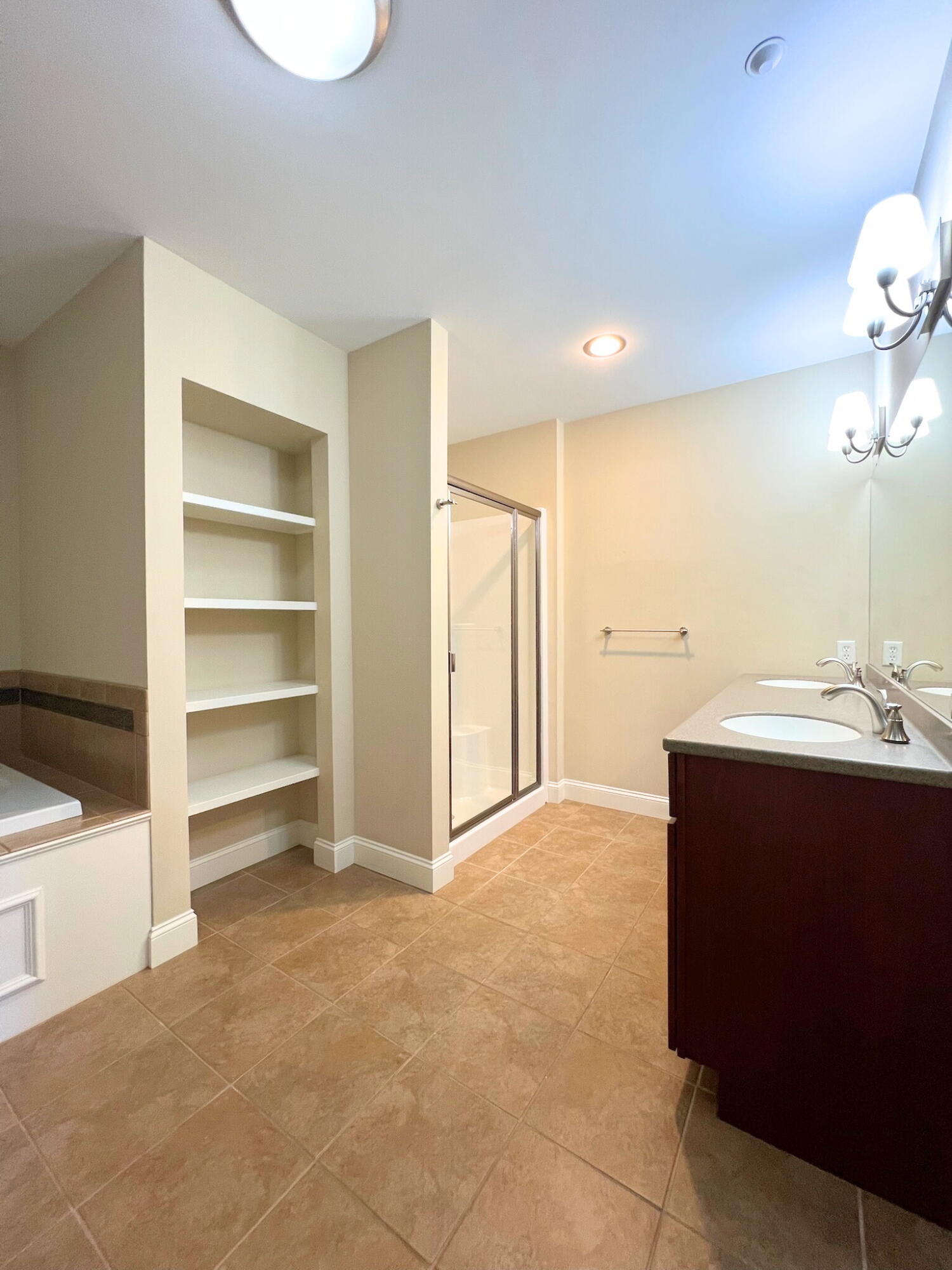 100 Shepard's Cove Road, Unit H305 Kittery, ME 03904 - Photo 25 of 32 Condo25