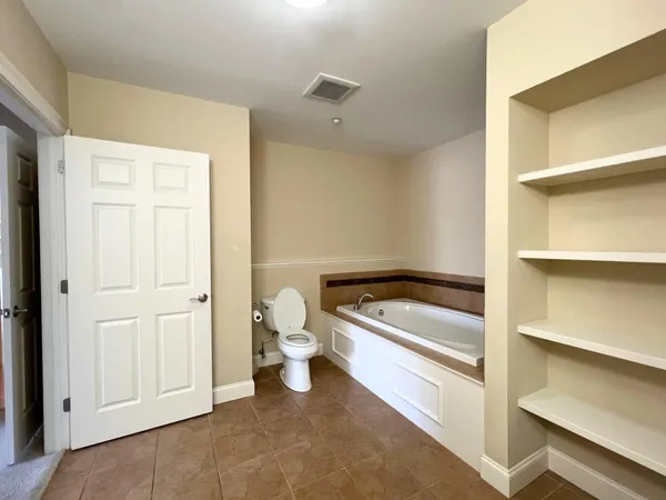 $749,500 | 100 Shepard's Cove Road, Unit H305, Kittery, ME 03904