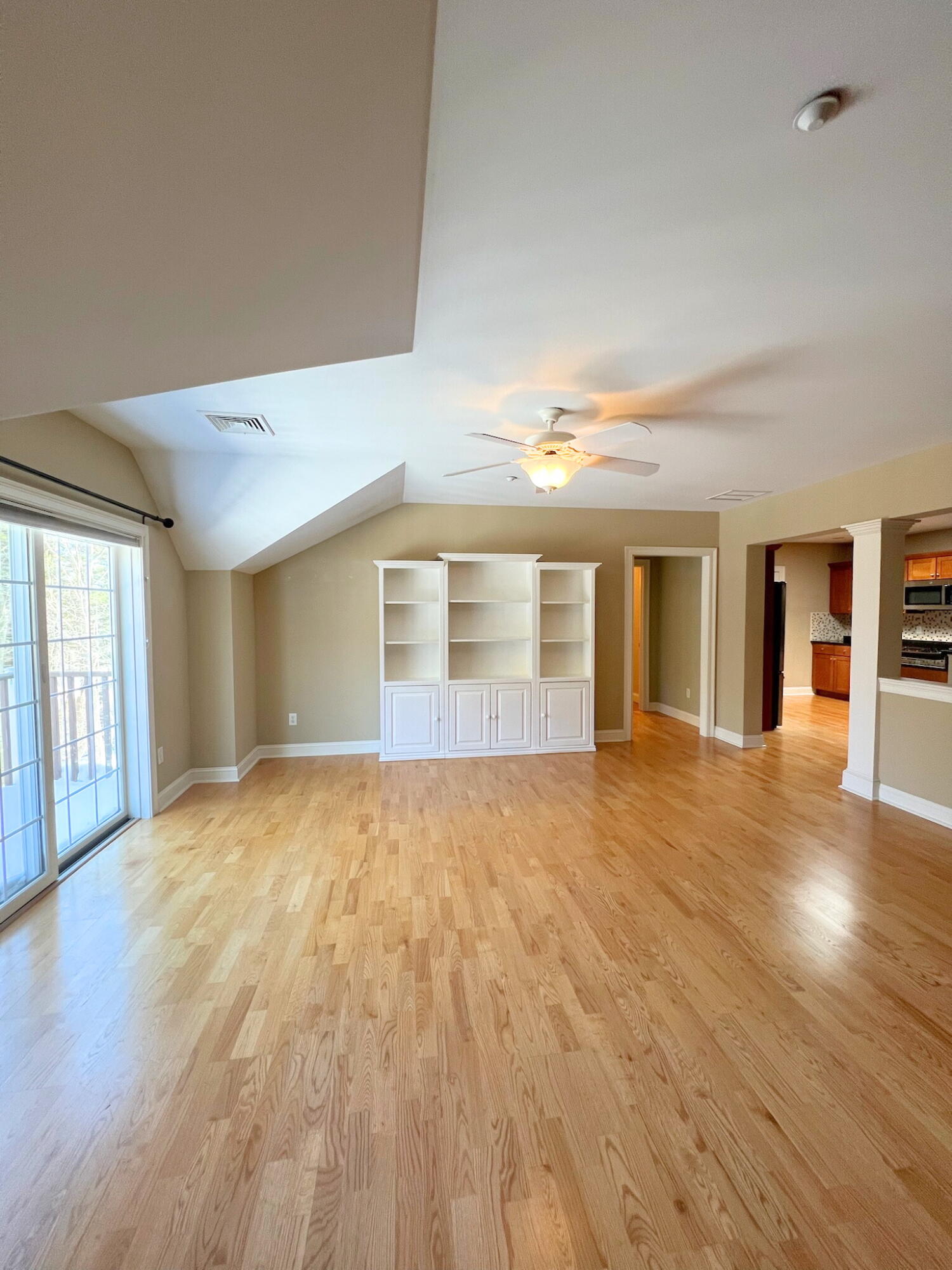 100 Shepard's Cove Road, Unit H305 Kittery, ME 03904 - Photo 4 of 32 Condo4