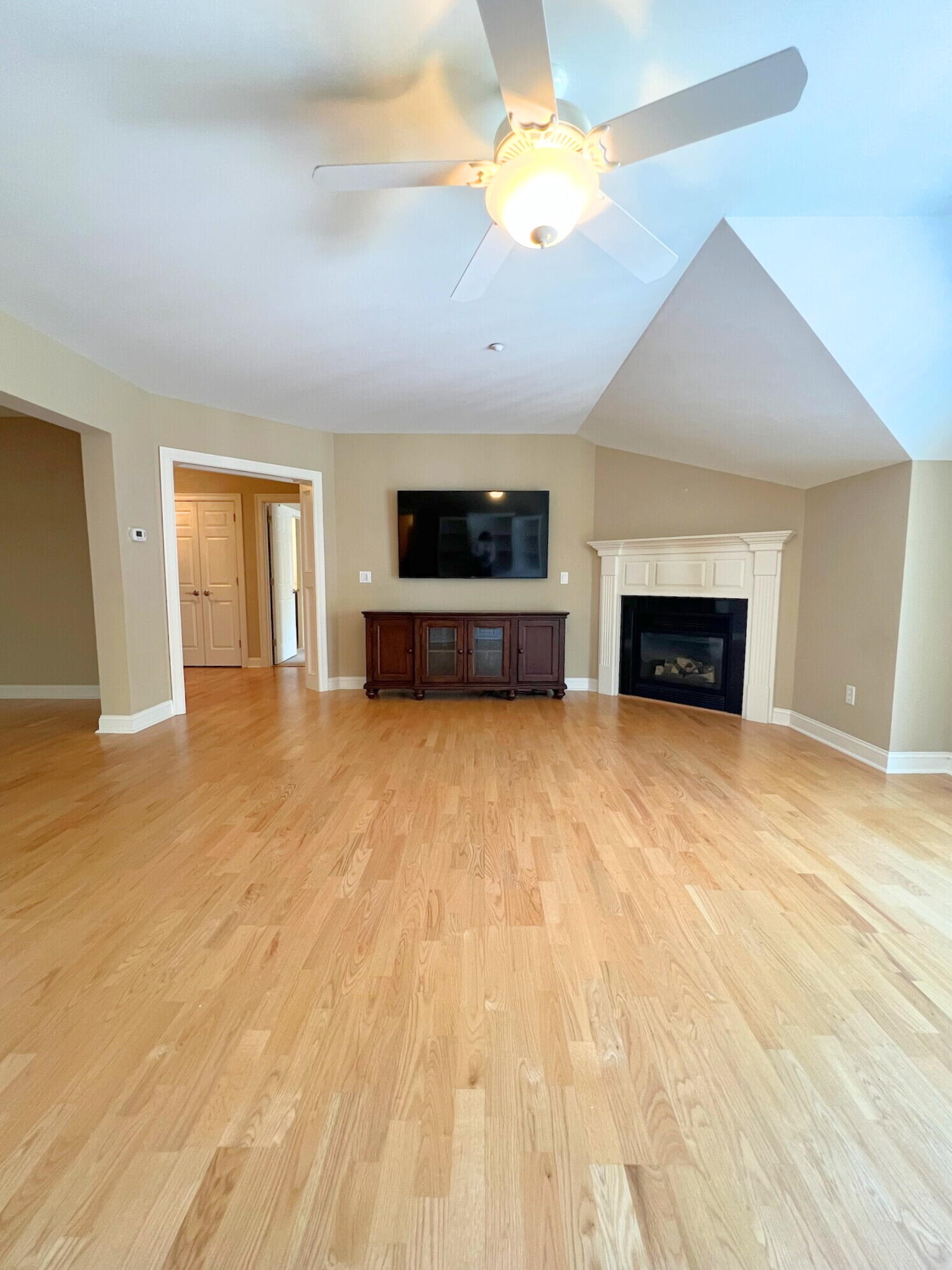 100 Shepard's Cove Road, Unit H305 Kittery, ME 03904 - Photo 7 of 32 Condo7