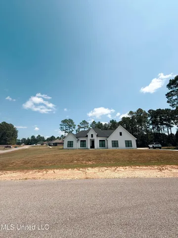 $489,000 | 10 Switch Drive, Carriere, MS 39426