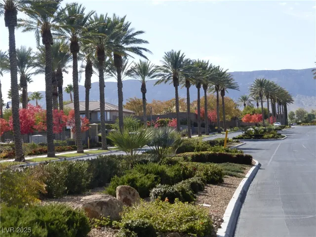 $2,300 | 5115 Alfingo Street, Las Vegas, NV 89135