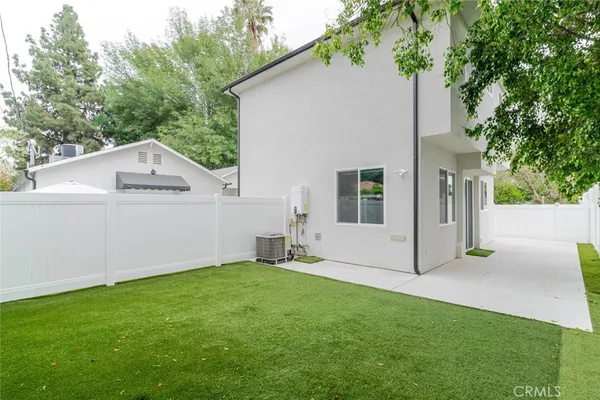 $4,200 | 9035 Rathburn Avenue, Unit 1/2, Northridge, CA 91325