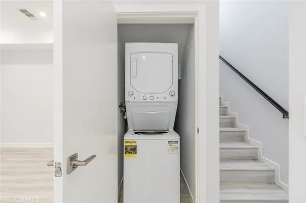 $4,200 | 9035 Rathburn Avenue, Unit 1/2, Northridge, CA 91325