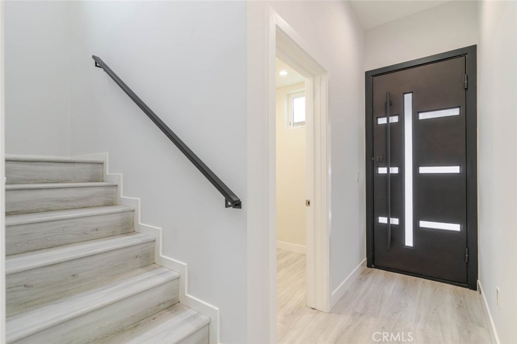 9035 Rathburn Avenue, Unit 1/2 Northridge, CA 91325 - Photo 3 of 25 a view of entryway