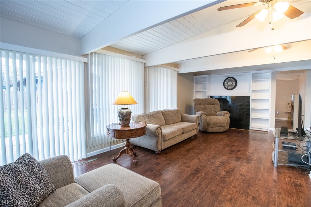 13687 Atlantic Road Strongsville, OH 44149 - Photo 9 of 29 Gallery Image 9