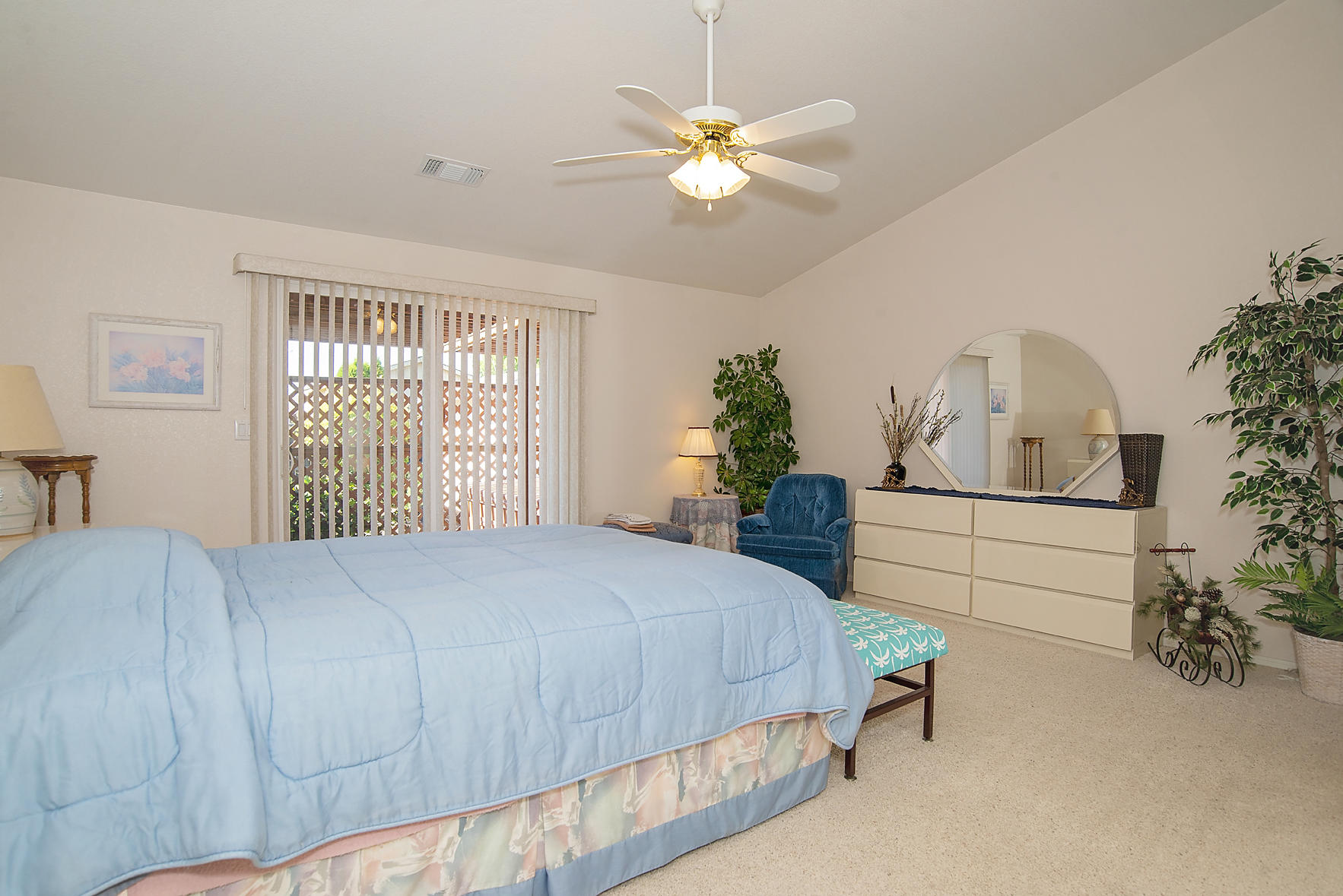 2462 Rabun Way Central Point, OR 97502 - Photo 12 of 31 Master Bedroom
