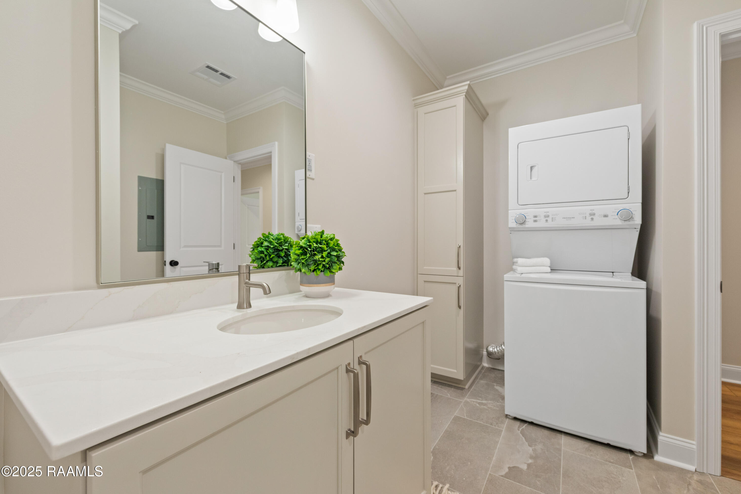 1102 Apollo Road, Unit 201 Scott, LA 70583 - Photo 10 of 12 1102Apollo-176