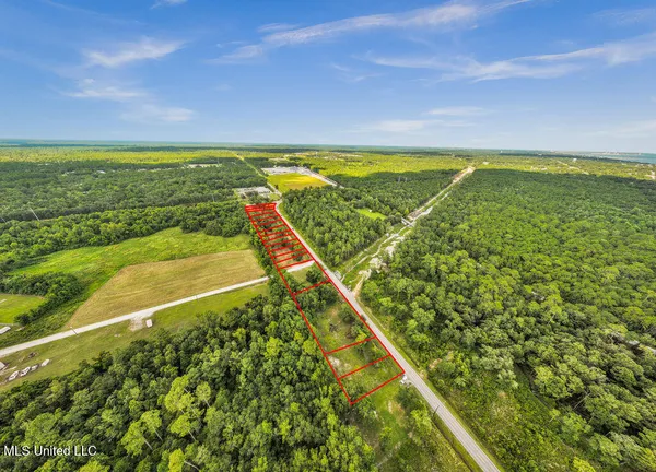 $299,000 | Espy Ave Pass, Pass Christian, MS 39571