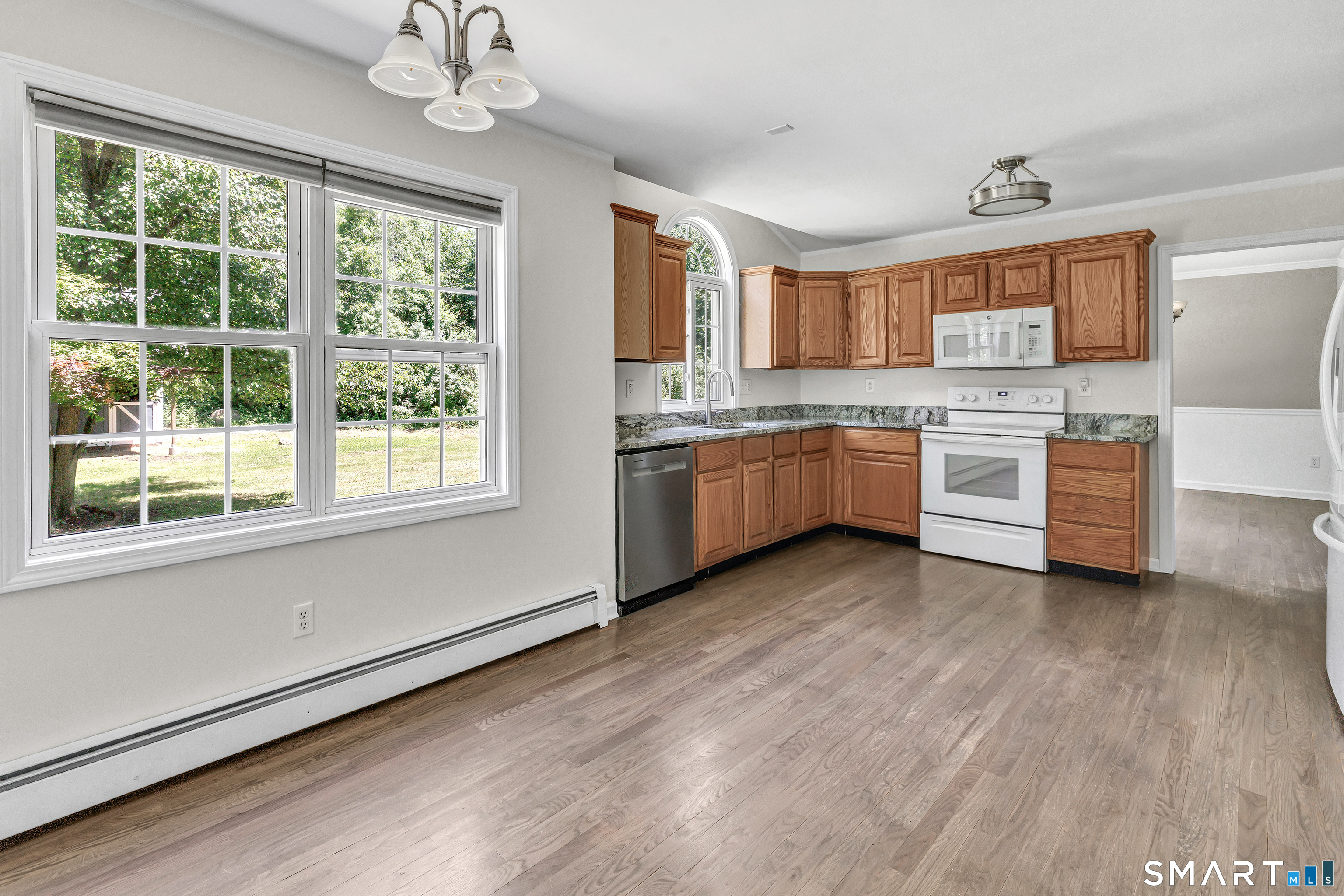 39 Greenbriar Road Oxford, CT 06478 - Photo 27 of 40