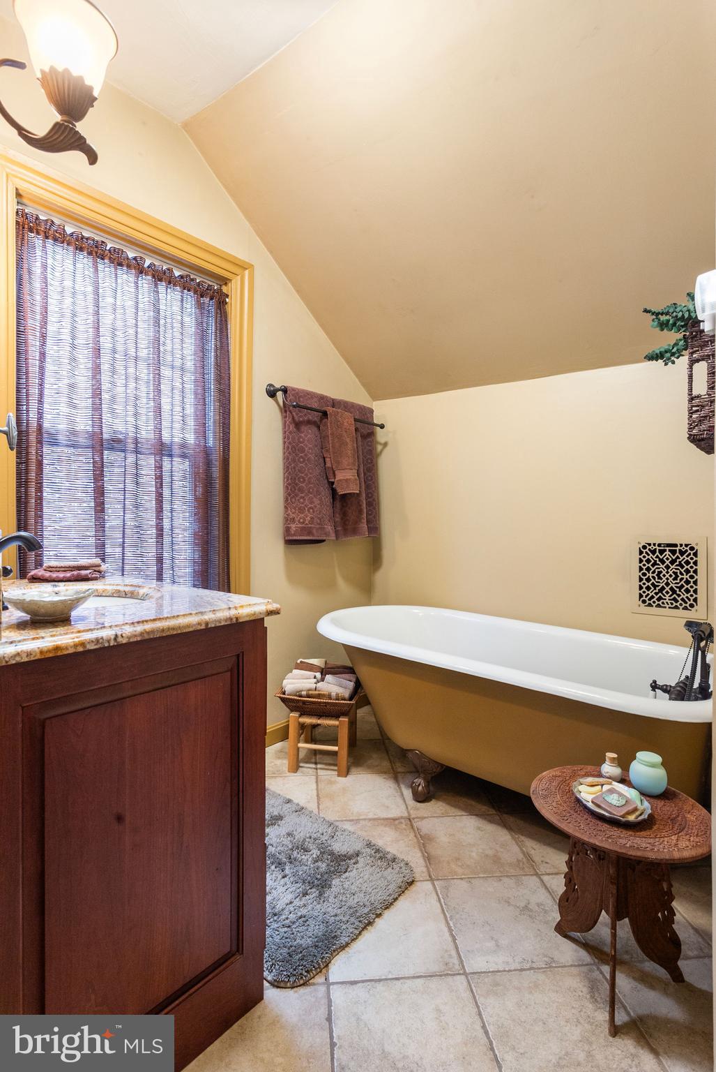 209 Spring Avenue Hanover, PA 17331 - Photo 20 of 26 Gallery Image 20
