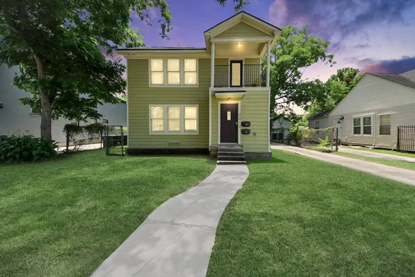 $1,600 | 3012 Isabella Street, Unit B, Houston, TX 77004