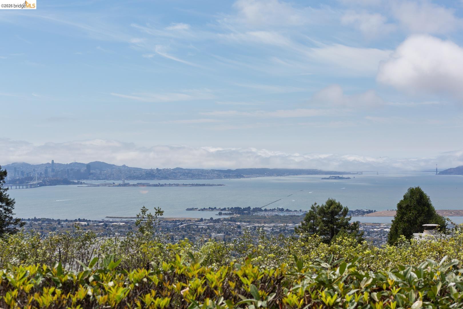 1064 Overlook Road Berkeley, CA 94708 - Photo 11 of 56 Gallery Image 11