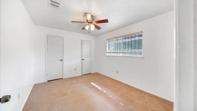 $224,900 | 15218 East Hutchinson Circle, Houston, TX 77071