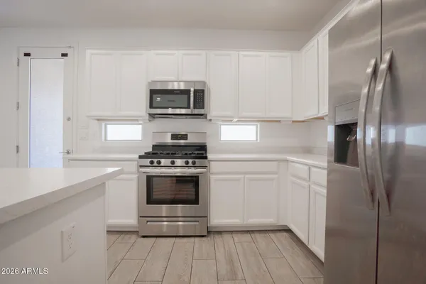 $2,795 | 3719 South 63rd Drive, Phoenix, AZ 85043