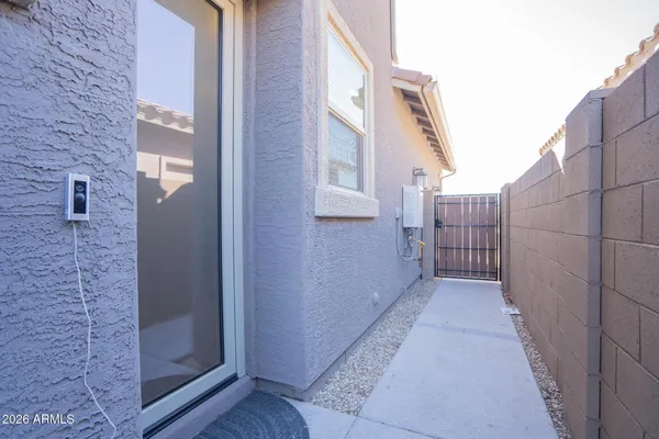 $2,695 | 3719 South 63rd Drive, Phoenix, AZ 85043