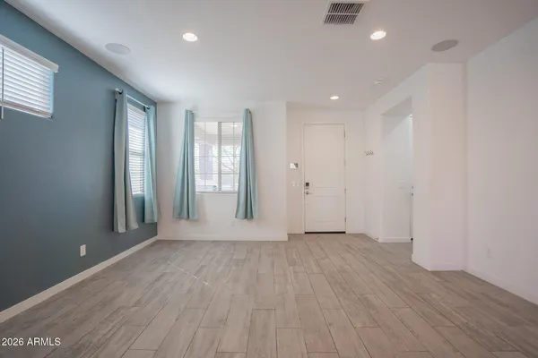 $2,695 | 3719 South 63rd Drive, Phoenix, AZ 85043