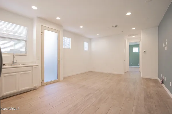 $2,795 | 3719 South 63rd Drive, Phoenix, AZ 85043