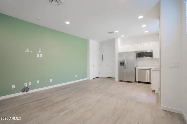 $2,695 | 3719 South 63rd Drive, Phoenix, AZ 85043