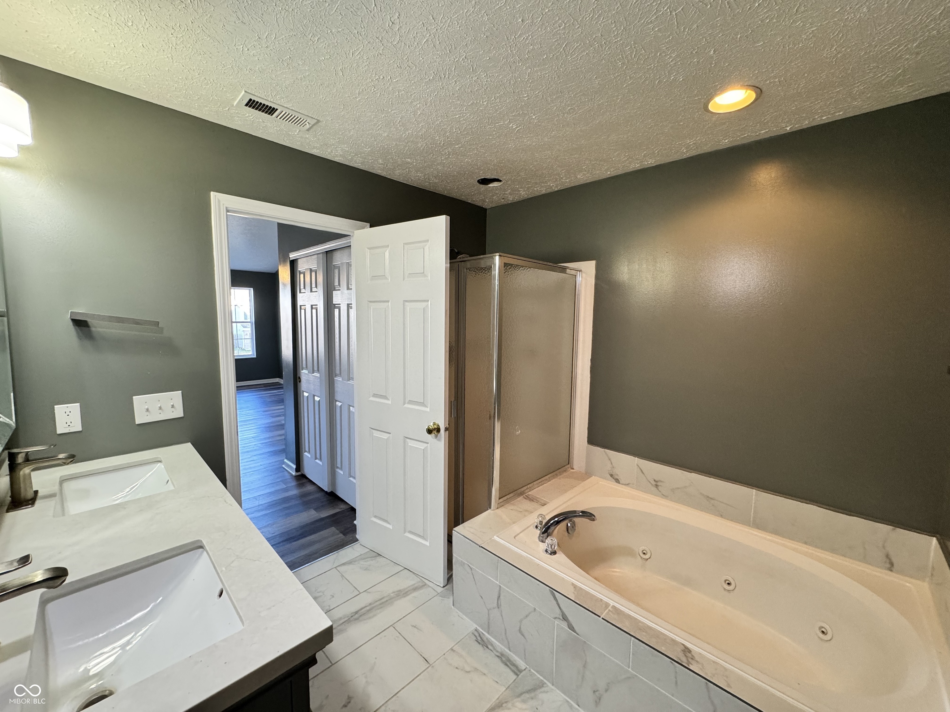 3658 Pickwick Circle Plainfield, IN 46168 - Photo 11 of 33