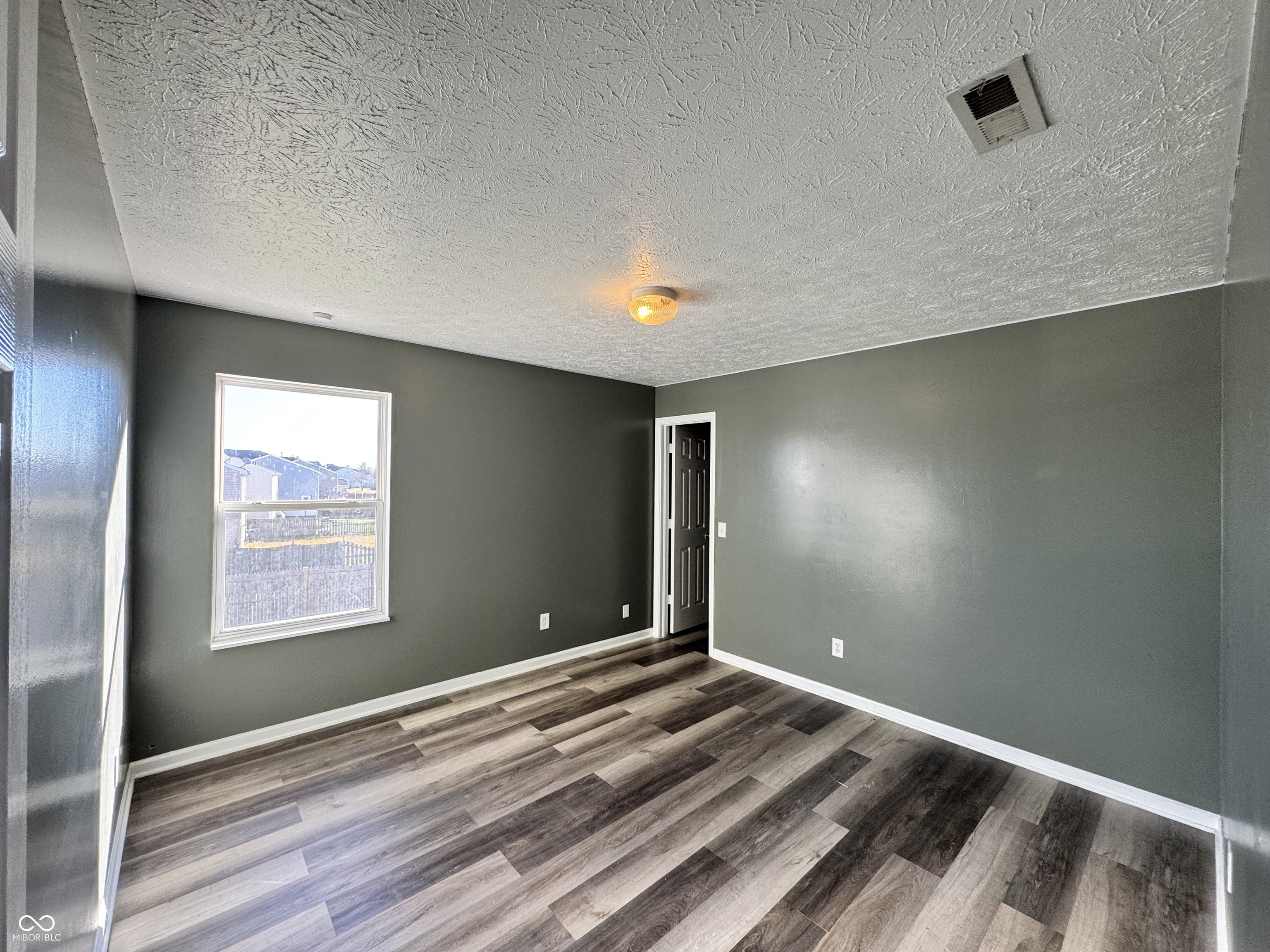 3658 Pickwick Circle Plainfield, IN 46168 - Photo 14 of 33