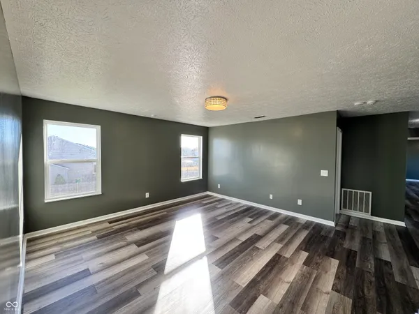 $2,500 | 3658 Pickwick Circle, Plainfield, IN 46168