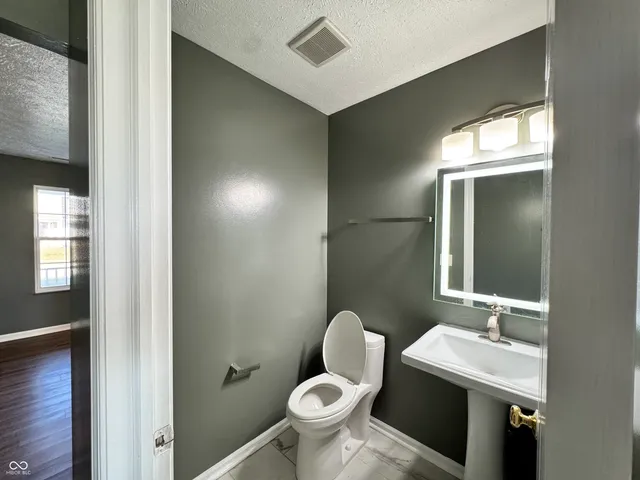 $2,500 | 3658 Pickwick Circle, Plainfield, IN 46168