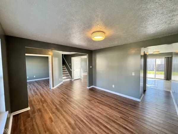 $2,500 | 3658 Pickwick Circle, Plainfield, IN 46168