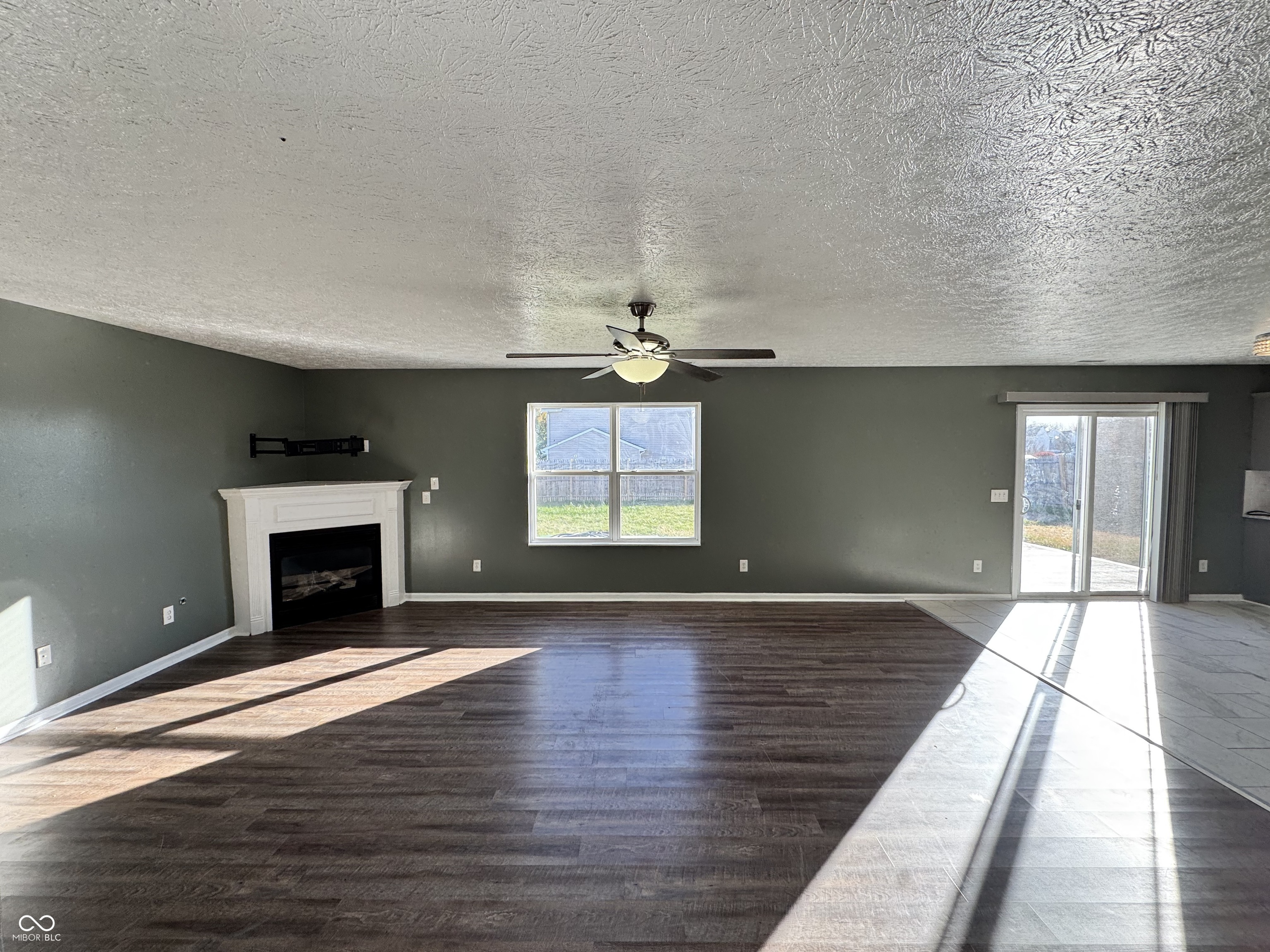 3658 Pickwick Circle Plainfield, IN 46168 - Photo 4 of 33