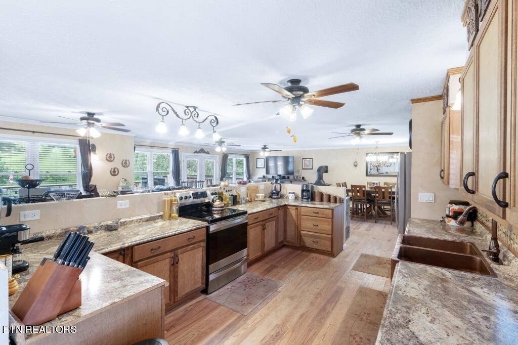 860 Shady Grove Road Lancing, TN 37770 - Photo 2 of 31 02-Kitchen - 860 Shady Grove Road Lancin