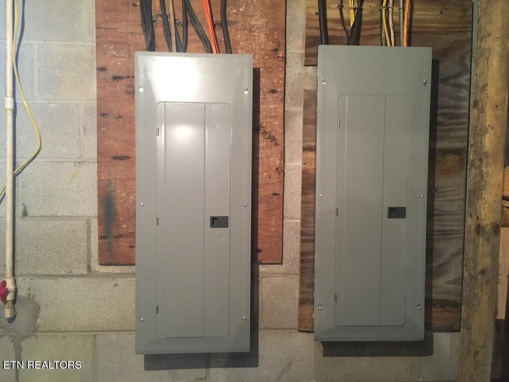 860 Shady Grove Road Lancing, TN 37770 - Photo 30 of 31 30-400 AMP Electrical Panel