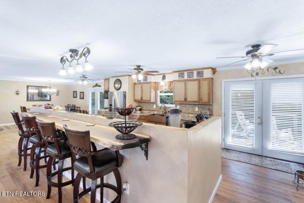 860 Shady Grove Road Lancing, TN 37770 - Photo 4 of 31 04-Counter - 860 Shady Grove Road Lancin