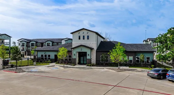 $1,215 | 4600 East McKinney Street, Unit 4310, Denton, TX 76208