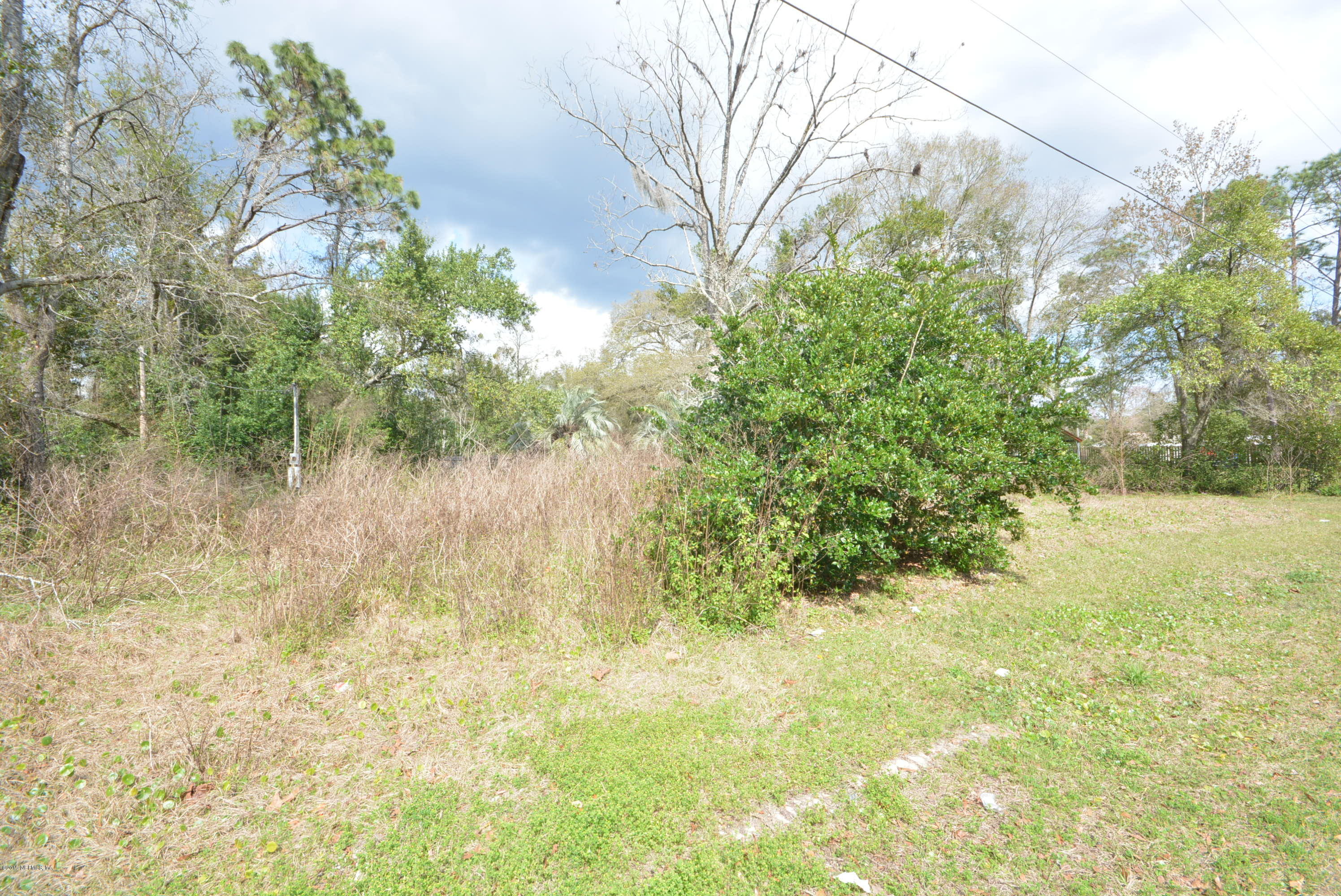8657 Taylor Field Road Jacksonville, FL 32244 - Photo 4 of 5 JVT_4451