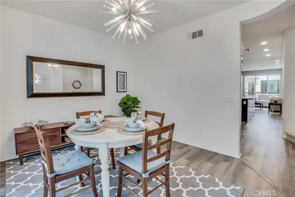 $1,099,000 | 12921 Mission Avenue, Unit 102, Hawthorne, CA 90250