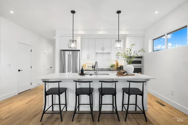 $565,000 | 3071 North Lapis Avenue, Meridian, ID 83646