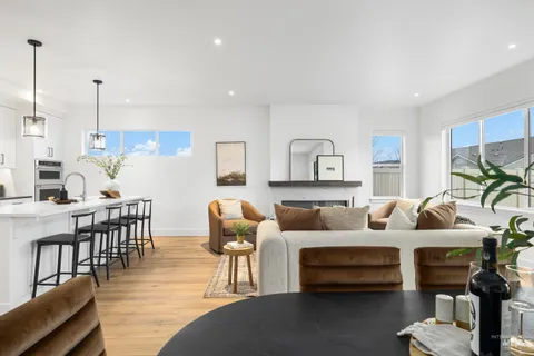 $565,000 | 3071 North Lapis Avenue, Meridian, ID 83646