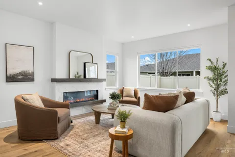 $565,000 | 3071 North Lapis Avenue, Meridian, ID 83646