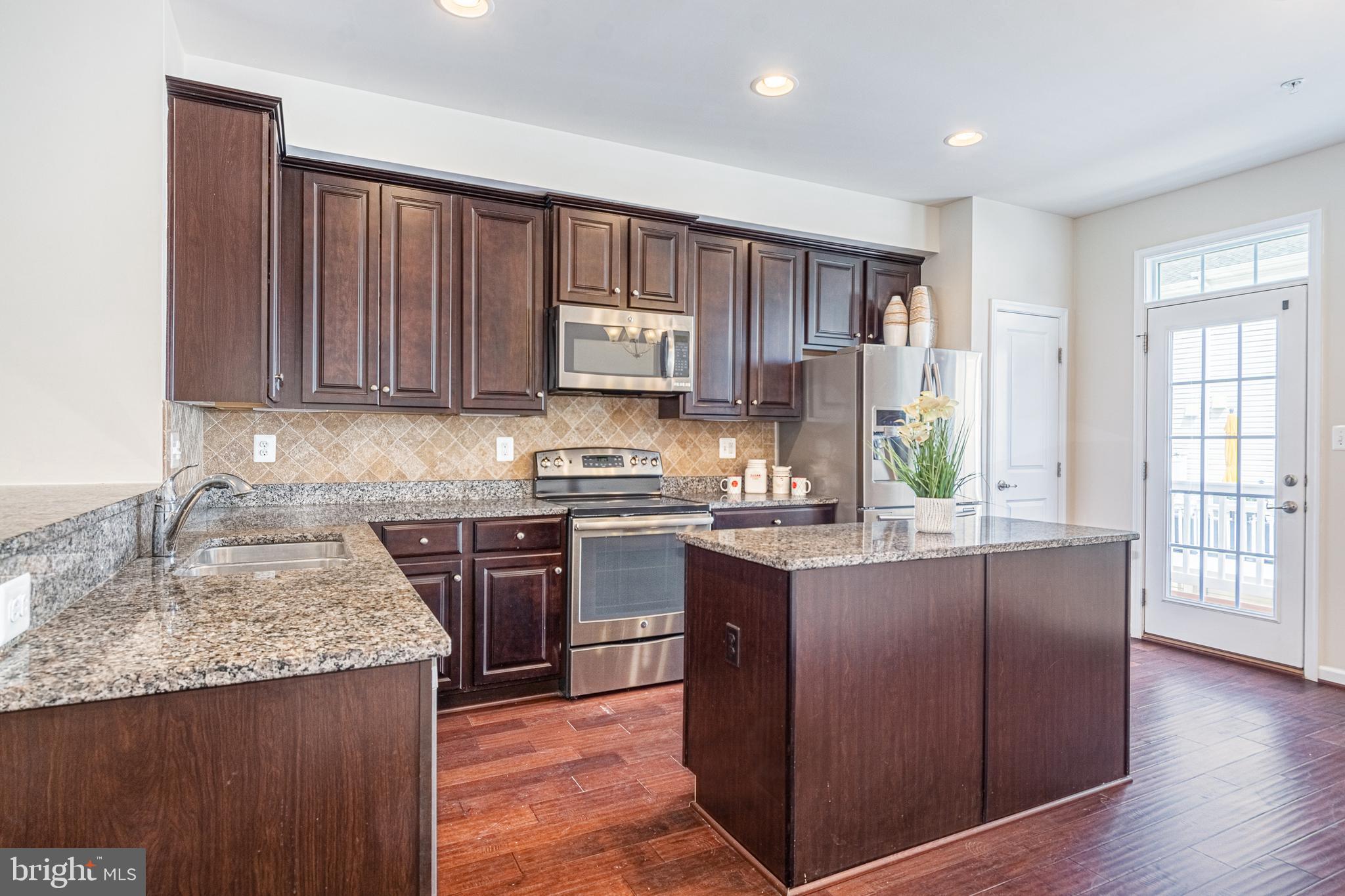 706 South Macon Street Baltimore, MD 21224 - Photo 11 of 35