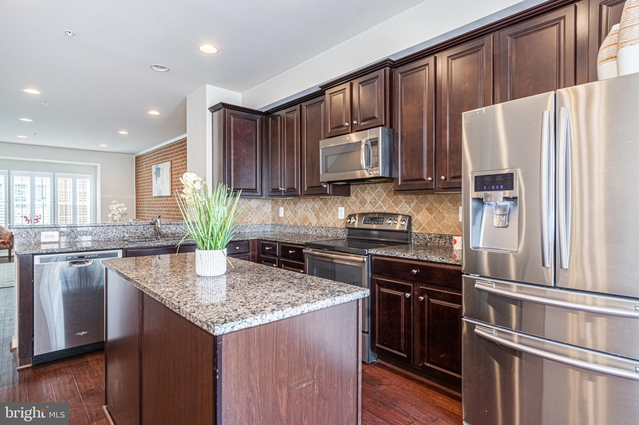 706 South Macon Street Baltimore, MD 21224 - Photo 15 of 35