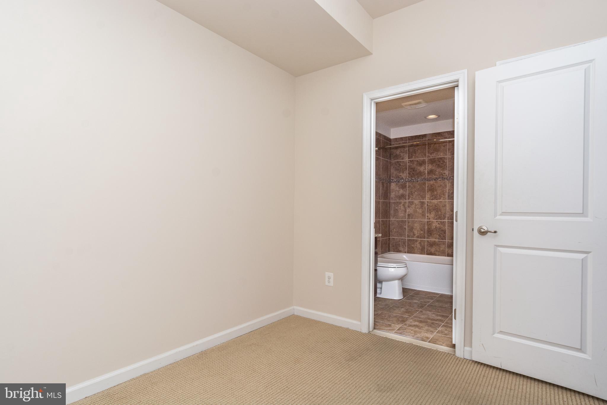 706 South Macon Street Baltimore, MD 21224 - Photo 27 of 35