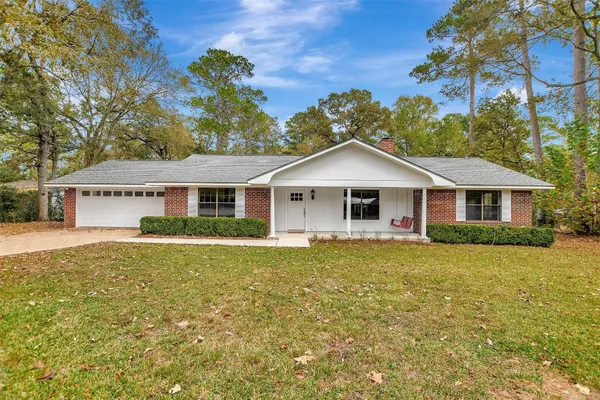 $439,900 | 18742 Mink Lake Drive, Magnolia, TX 77355