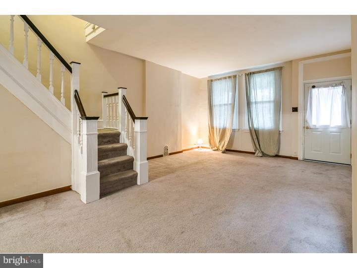 4827 Ridge Avenue Philadelphia, PA 19129 - Photo 2 of 10 Living Room