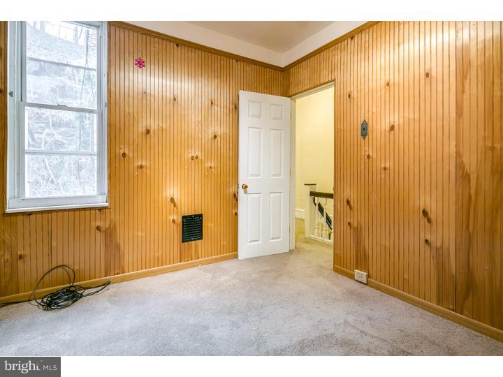 4827 Ridge Avenue Philadelphia, PA 19129 - Photo 9 of 10 Bedroom 3