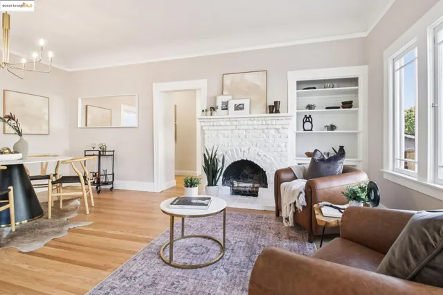 $949,000 | 5361 Thomas Avenue, Oakland, CA 94618