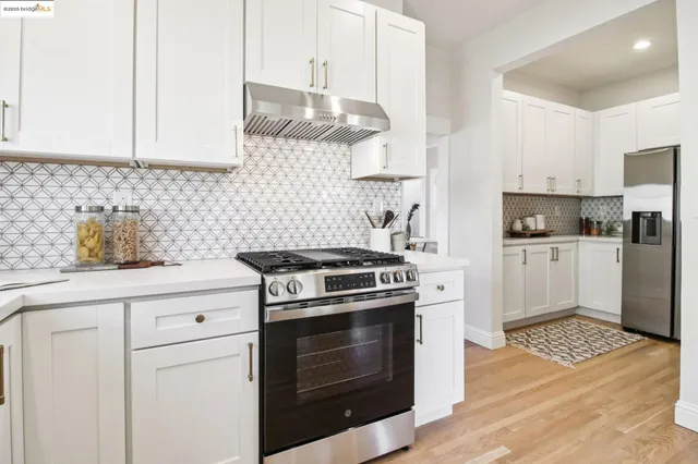 $949,000 | 5361 Thomas Avenue, Oakland, CA 94618