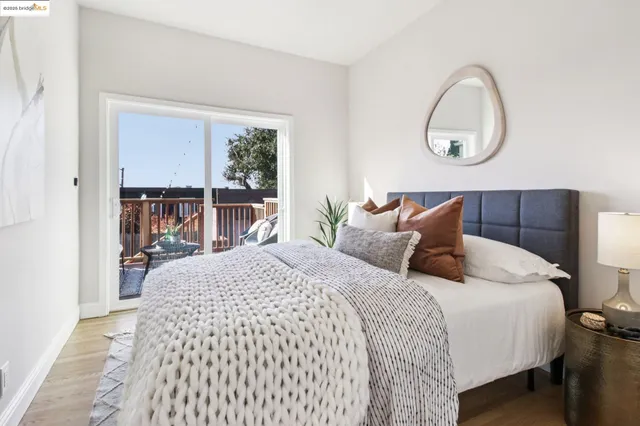 $949,000 | 5361 Thomas Avenue, Oakland, CA 94618