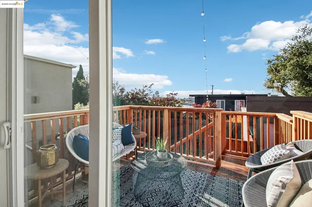 $949,000 | 5361 Thomas Avenue, Oakland, CA 94618