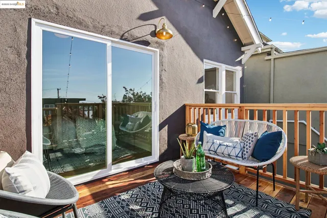 $949,000 | 5361 Thomas Avenue, Oakland, CA 94618